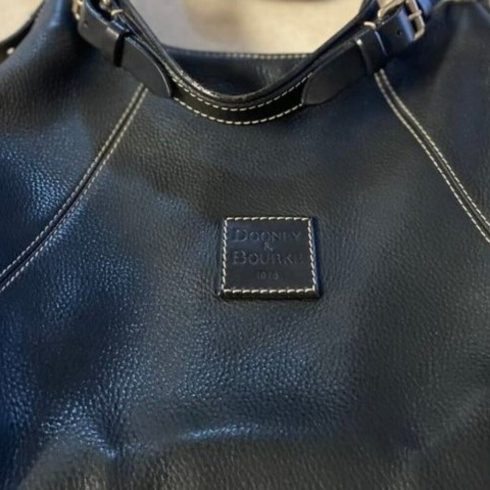 Vintage  Dooney and Bourke ALL LEATHER Bag in Black Made in USA